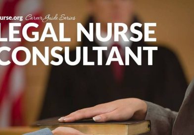 Essential Qualifications to Become a Legal Nurse Consultant (LNC)